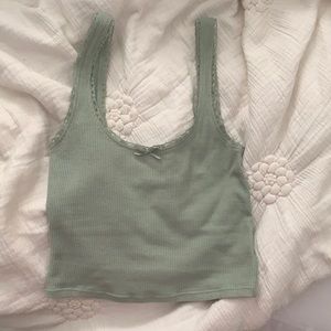 Cropped tank